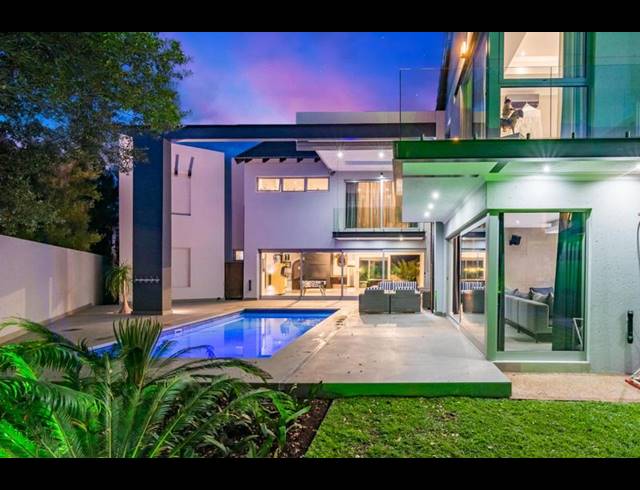 5 BEDROOM HOUSE FOR SALE IN MIDSTREAM ESTATE